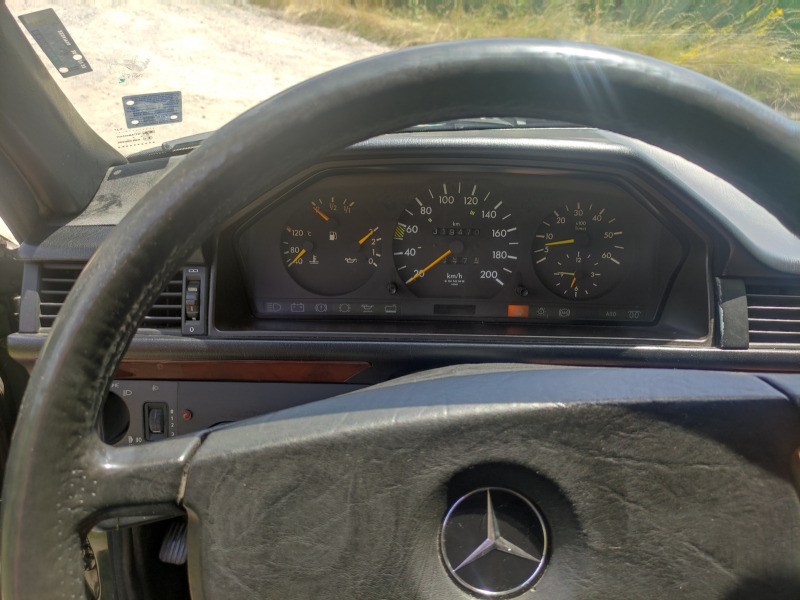 Mercedes-Benz 124, снимка 14 - Автомобили и джипове - 46417780