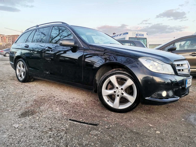 Mercedes-Benz C 200 КАТО НОВ* FACELIFT* 2.2CDI, снимка 3 - Автомобили и джипове - 47835712