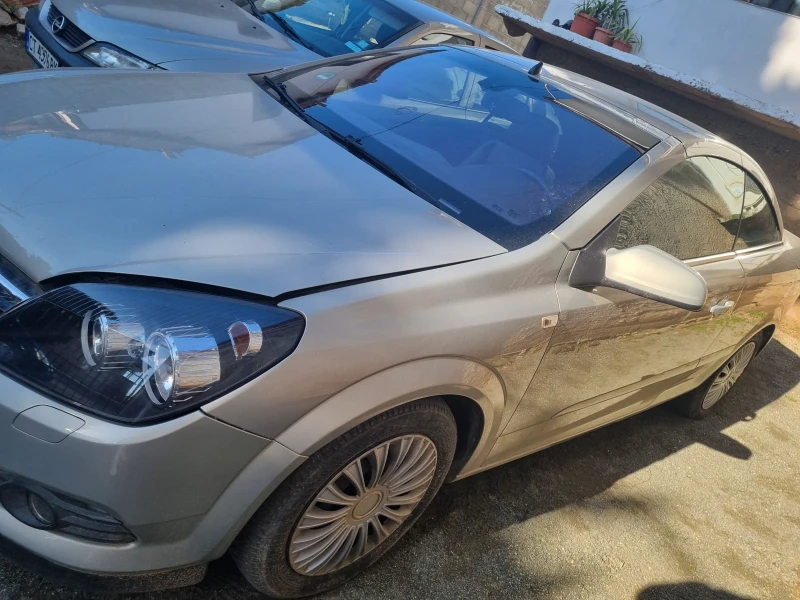 Opel Astra 1.6 TURBO, снимка 2 - Автомобили и джипове - 48900420