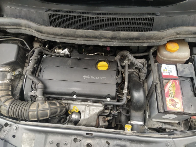 Opel Zafira 1.6 turbo metan 150к.с. , снимка 15 - Автомобили и джипове - 50522138
