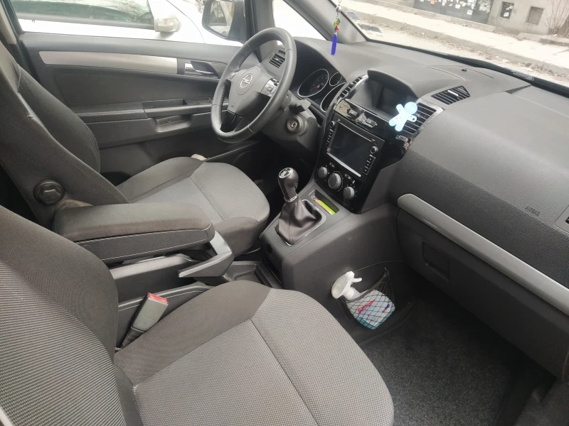 Opel Zafira 1.6 turbo metan 150к.с. , снимка 8 - Автомобили и джипове - 50522138