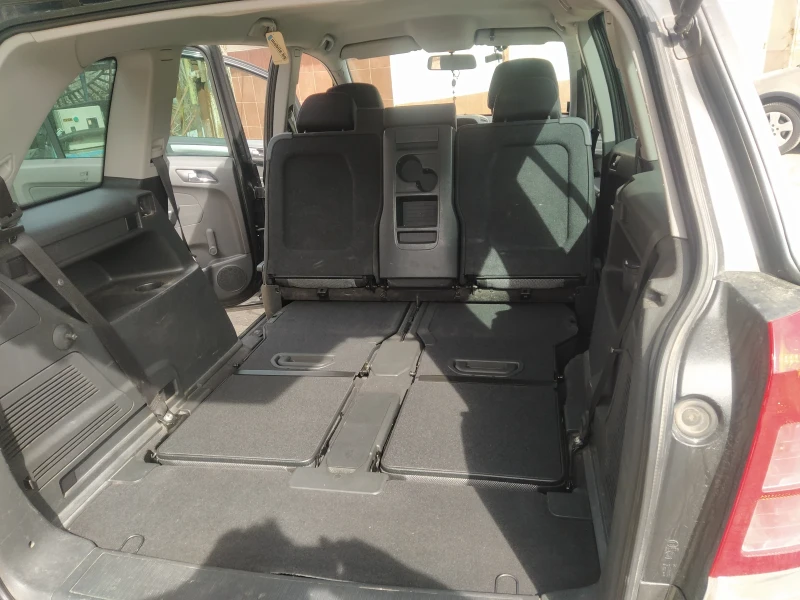 Opel Zafira 1.6 turbo metan 150к.с. , снимка 11 - Автомобили и джипове - 50522138