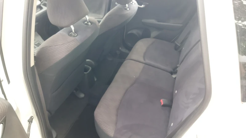 Honda Jazz 1.4i facelift Швейцария, снимка 12 - Автомобили и джипове - 51454609