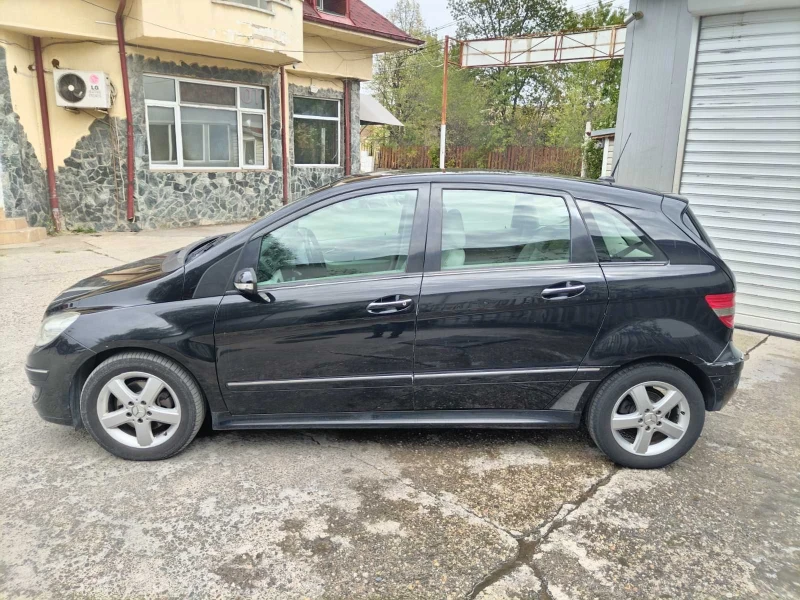 Mercedes-Benz B 200, снимка 9 - Автомобили и джипове - 51835874