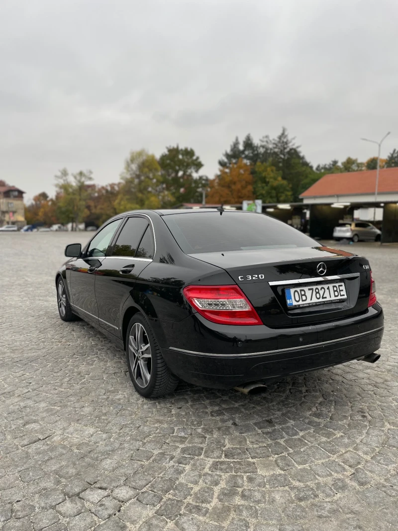 Mercedes-Benz C 320, снимка 3 - Автомобили и джипове - 52108347