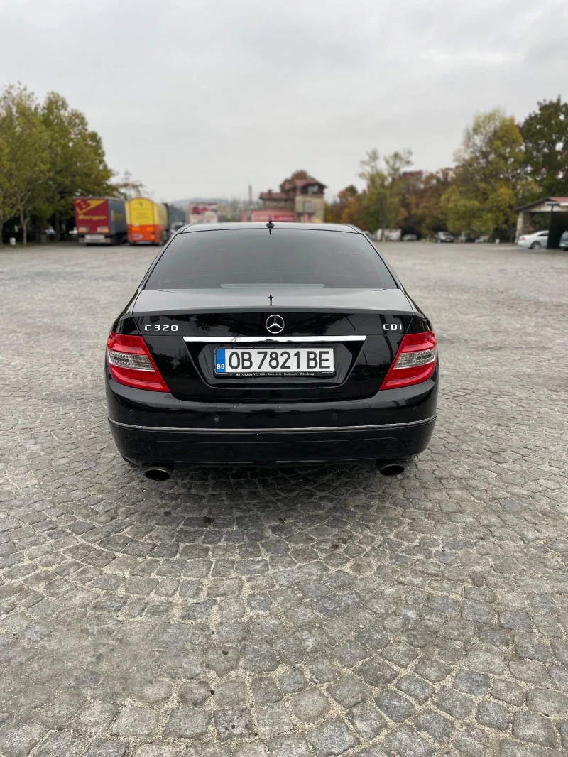 Mercedes-Benz C 320, снимка 5 - Автомобили и джипове - 52108347
