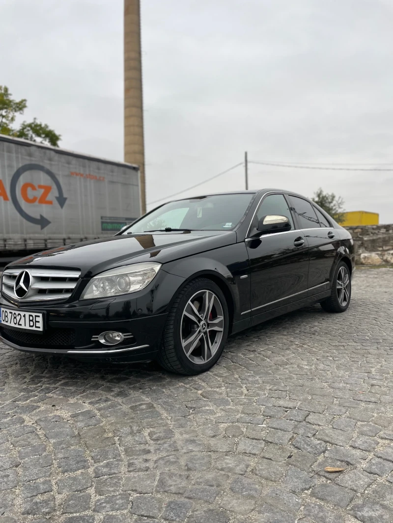 Mercedes-Benz C 320, снимка 2 - Автомобили и джипове - 52108347