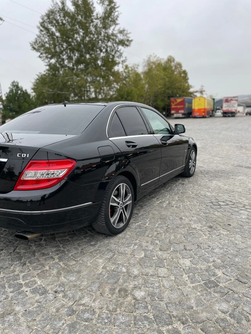 Mercedes-Benz C 320, снимка 4 - Автомобили и джипове - 52108347