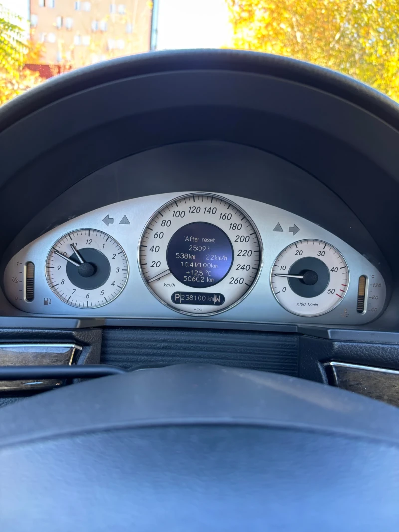 Mercedes-Benz E 320 320 CDI, снимка 6 - Автомобили и джипове - 52221018