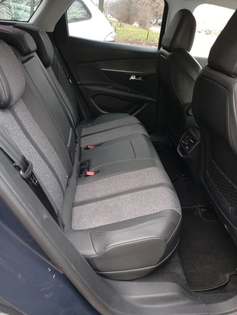 Peugeot 3008 1.6PHEV, снимка 12 - Автомобили и джипове - 53213910