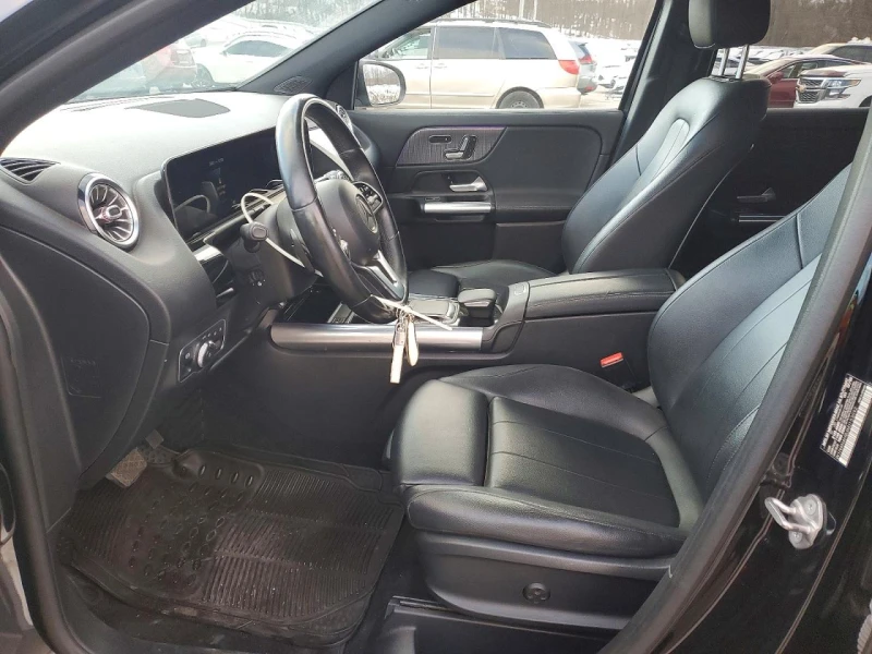 Mercedes-Benz CLA 250, снимка 7 - Автомобили и джипове - 53459949