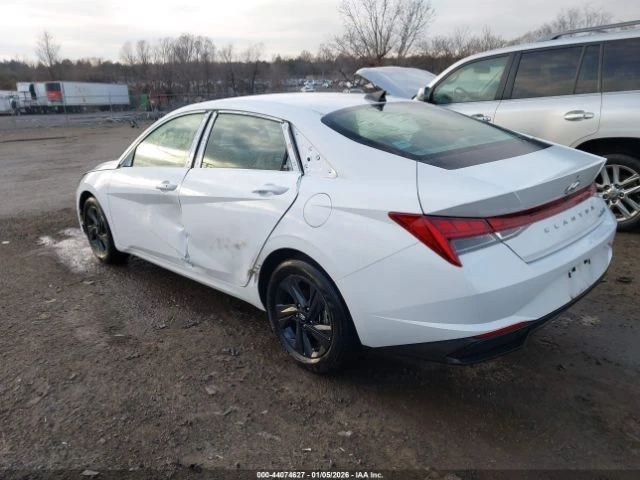 Hyundai Elantra HYBRID BLUE - изображение 3