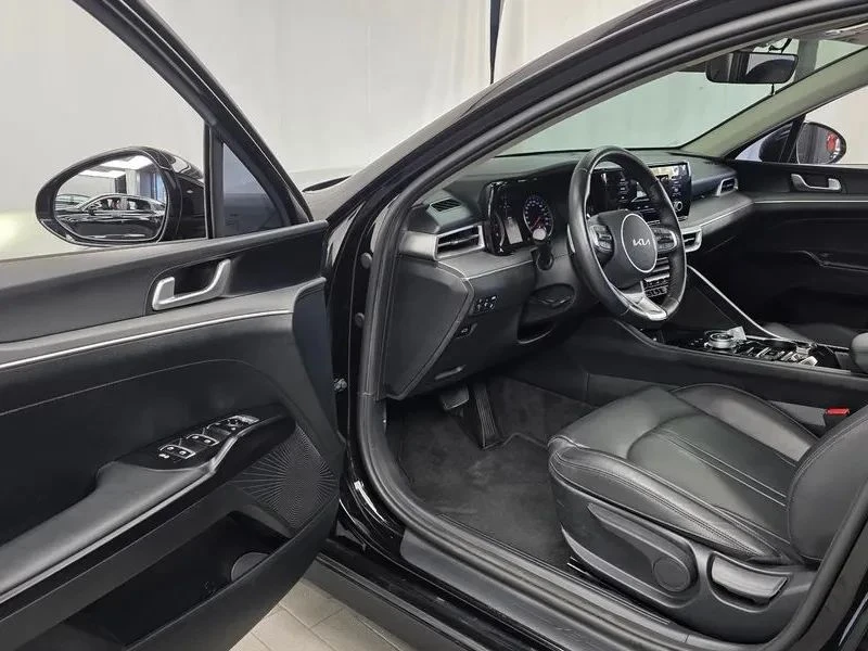 Kia K5, снимка 10 - Автомобили и джипове - 56688117