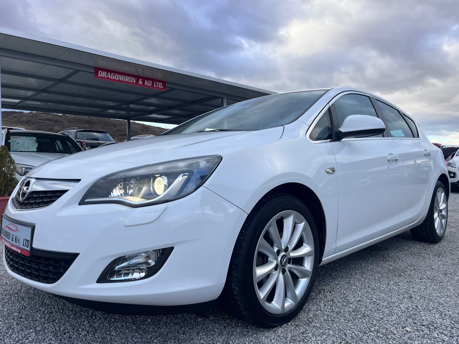 Opel Astra CDTI Cosmo / Automat / Navi / 142.000km - изображение 3