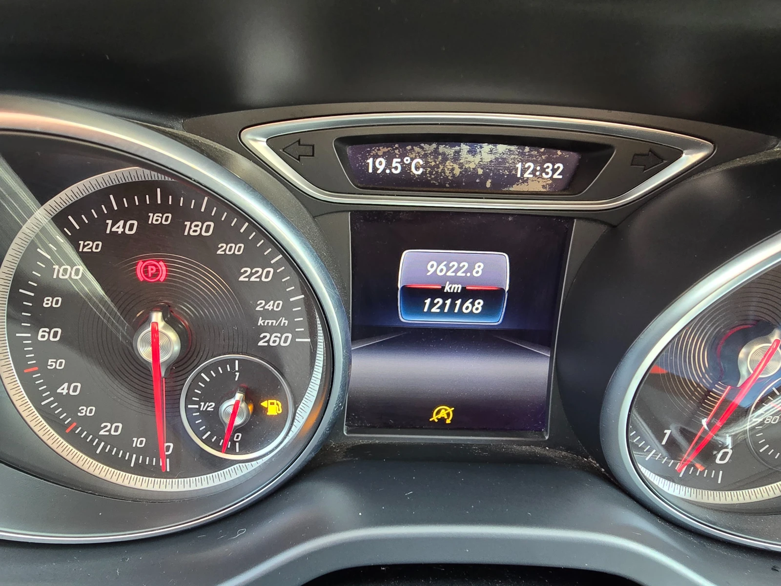 Mercedes-Benz CLA 180 1.6 * 122*  6 | Mobile.bg   16