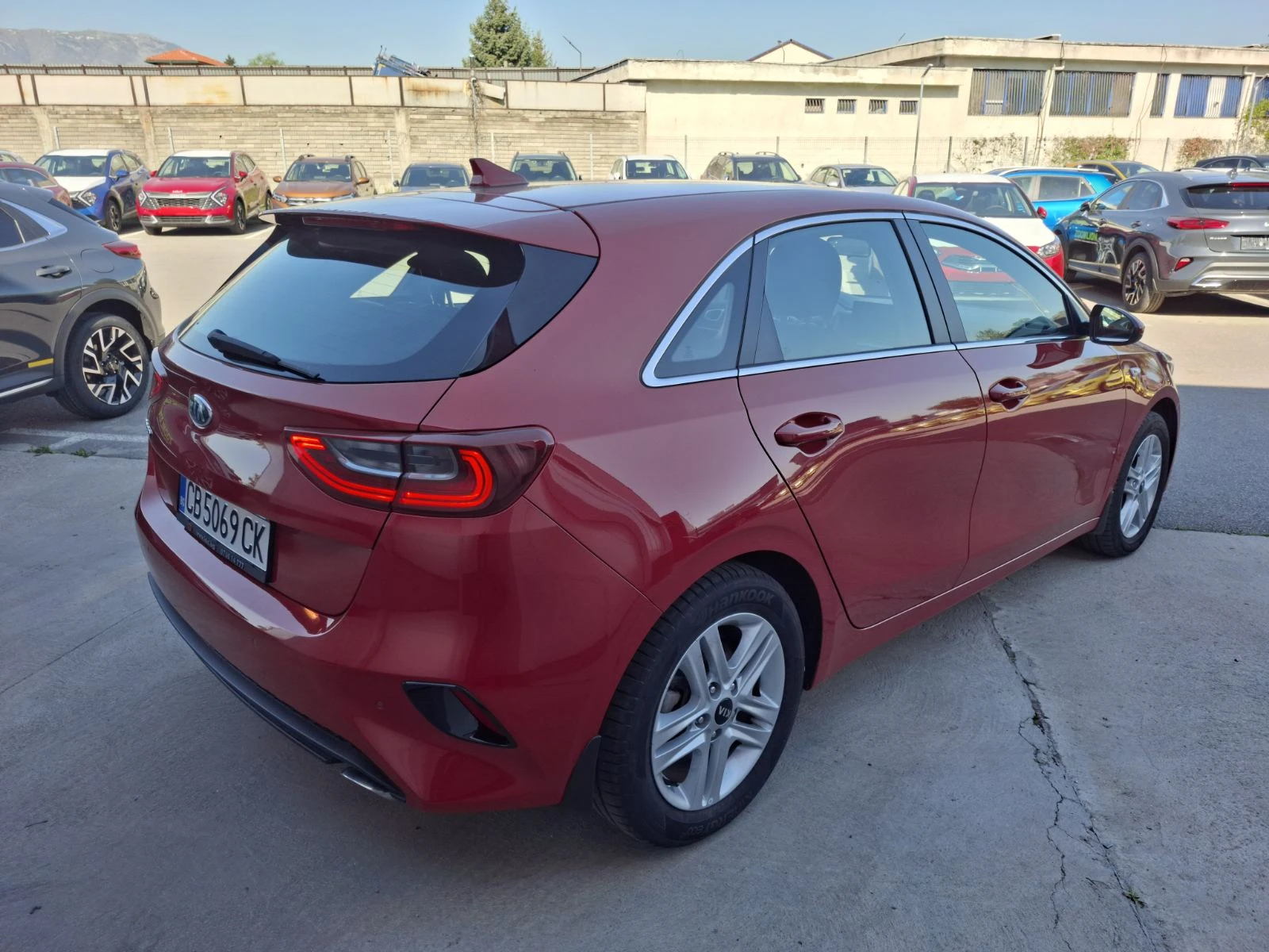 Kia Ceed 1.0 ТУРБО ГАРАНЦИЯ - изображение 4