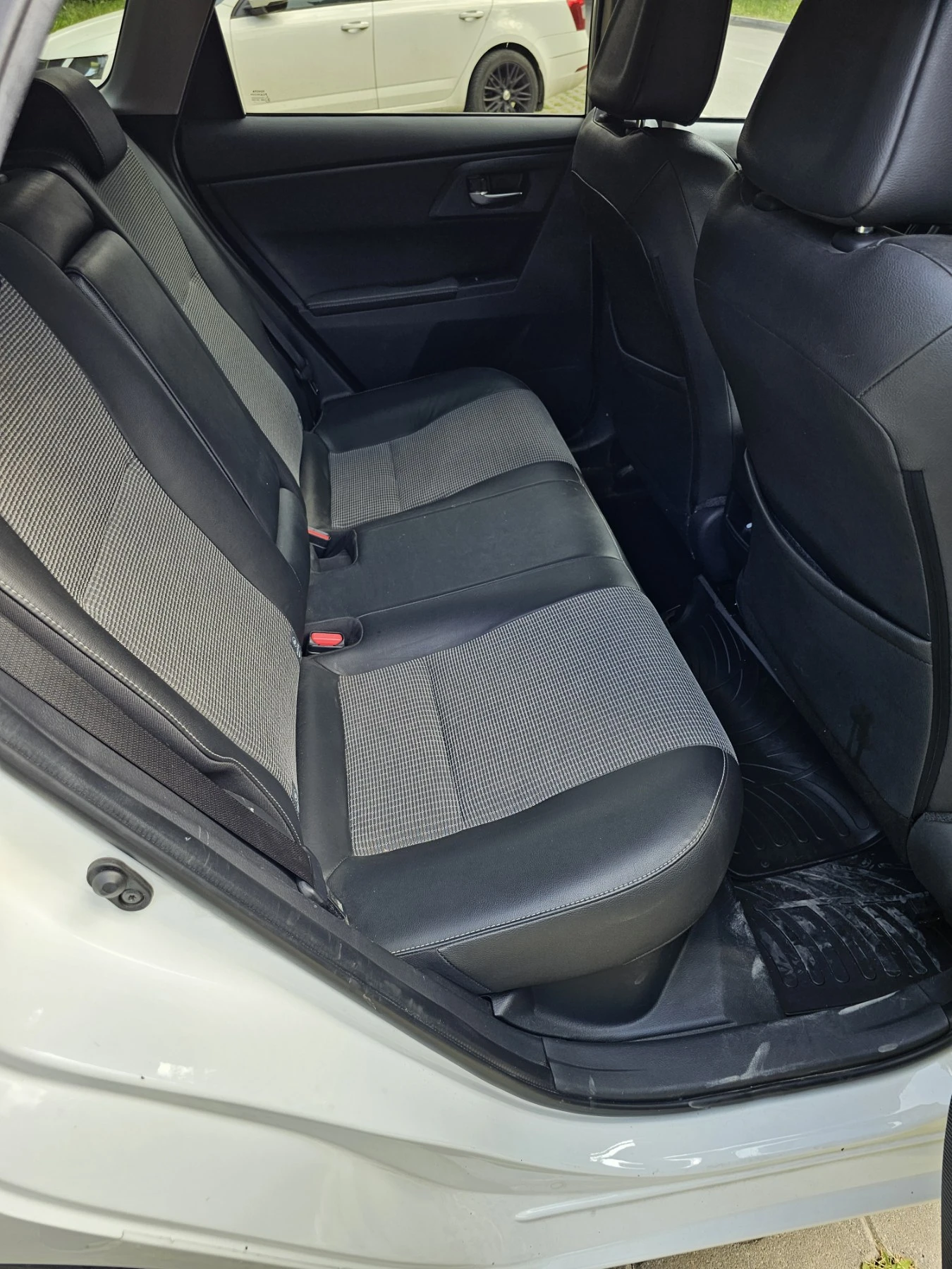 Toyota Auris HSD HIGH Plus (Chic Xtra) | Mobile.bg — изображение 14