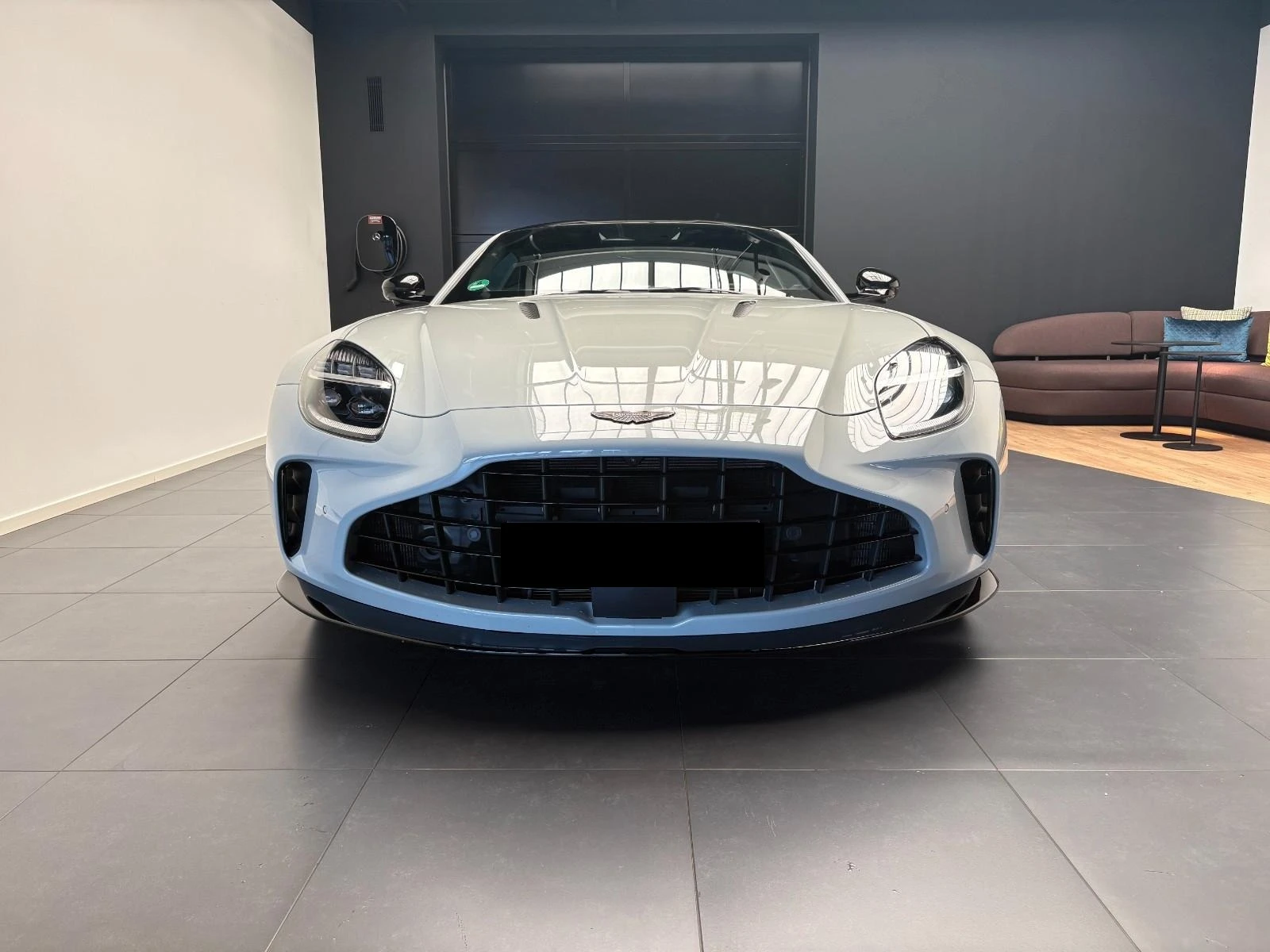 Aston Martin V8 Vantage FACELIFT APEX-GREY B&W 360 CAMERA  - изображение 2