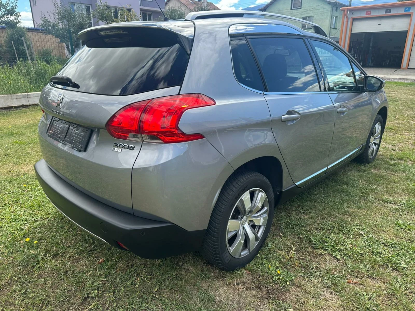 Peugeot 2008 1.6 eHDi Allure Automatic  - изображение 5