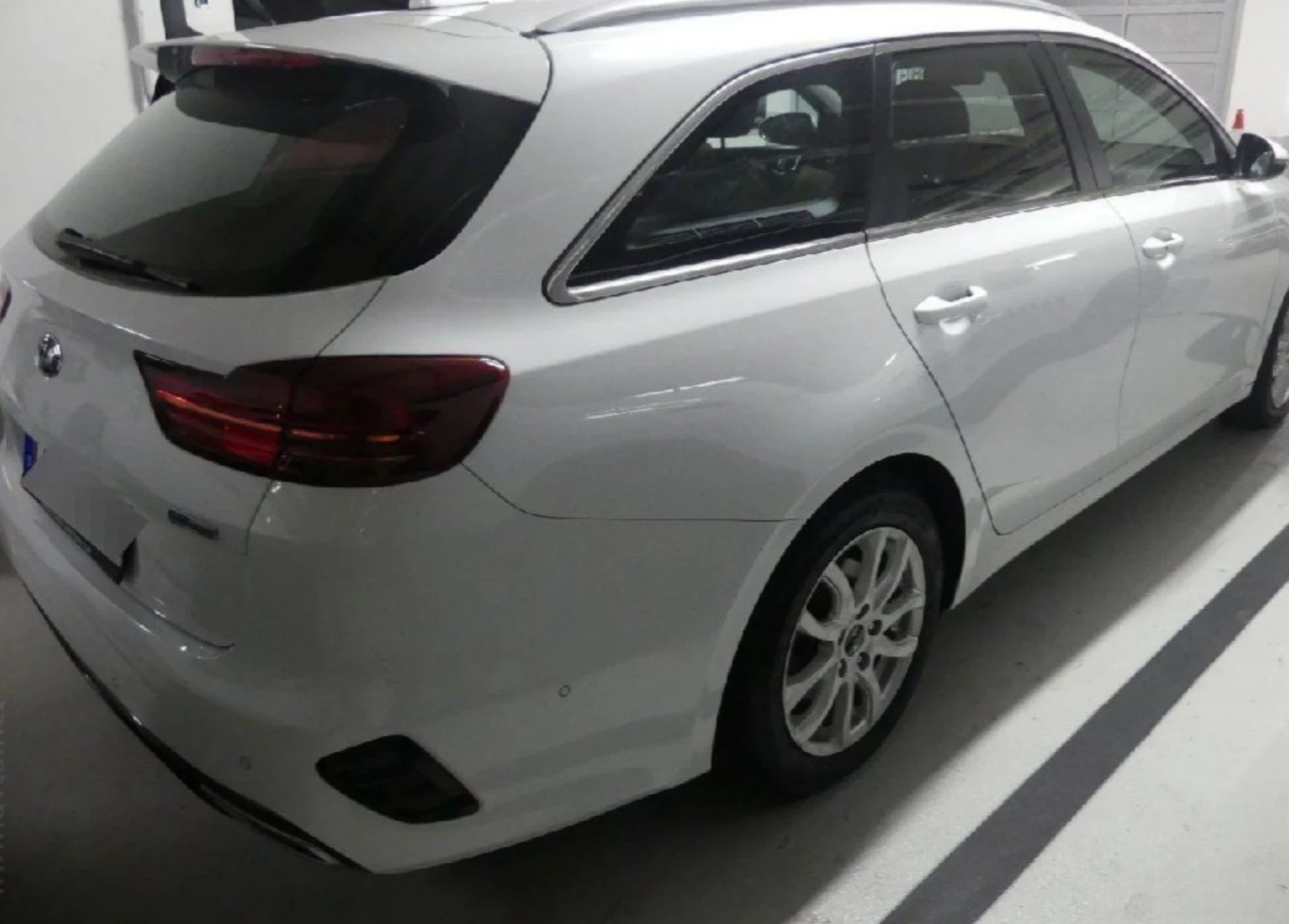 Kia Ceed SW.1, 6 Plug in-hybrid.104KW.Sportwagon - изображение 2