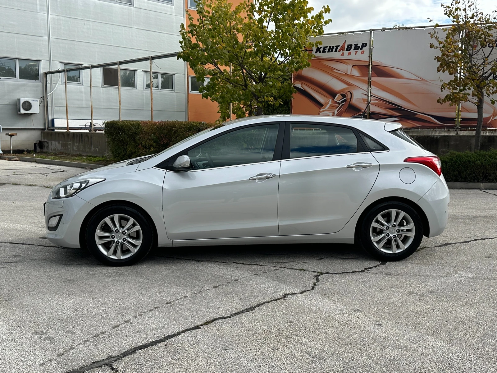 Hyundai I30 1.6d 128 к.с.  - изображение 2