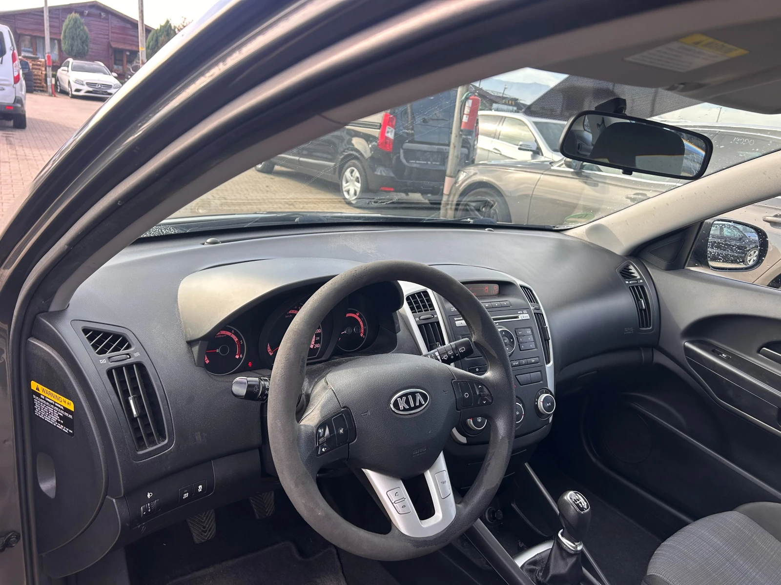 Kia Ceed 1.6CRDI EURO 5 | Mobile.bg   10