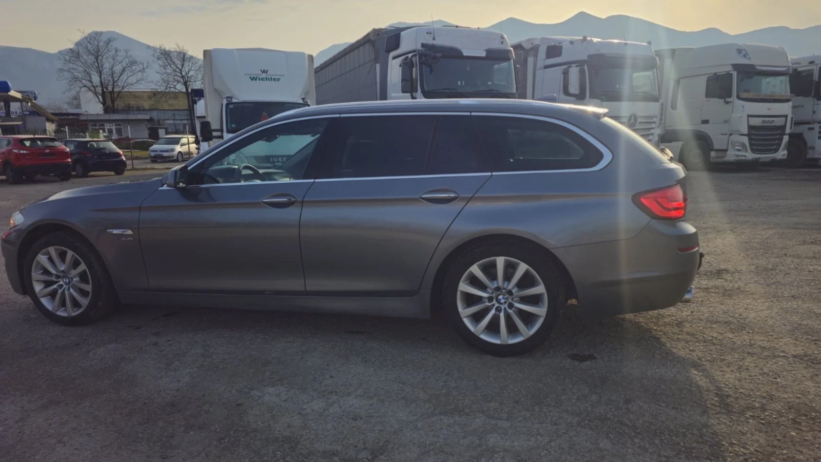 BMW 530 530xd 258кс * СМЕНЕНИ ВЕРИГИ* distronic* soft clos - изображение 7