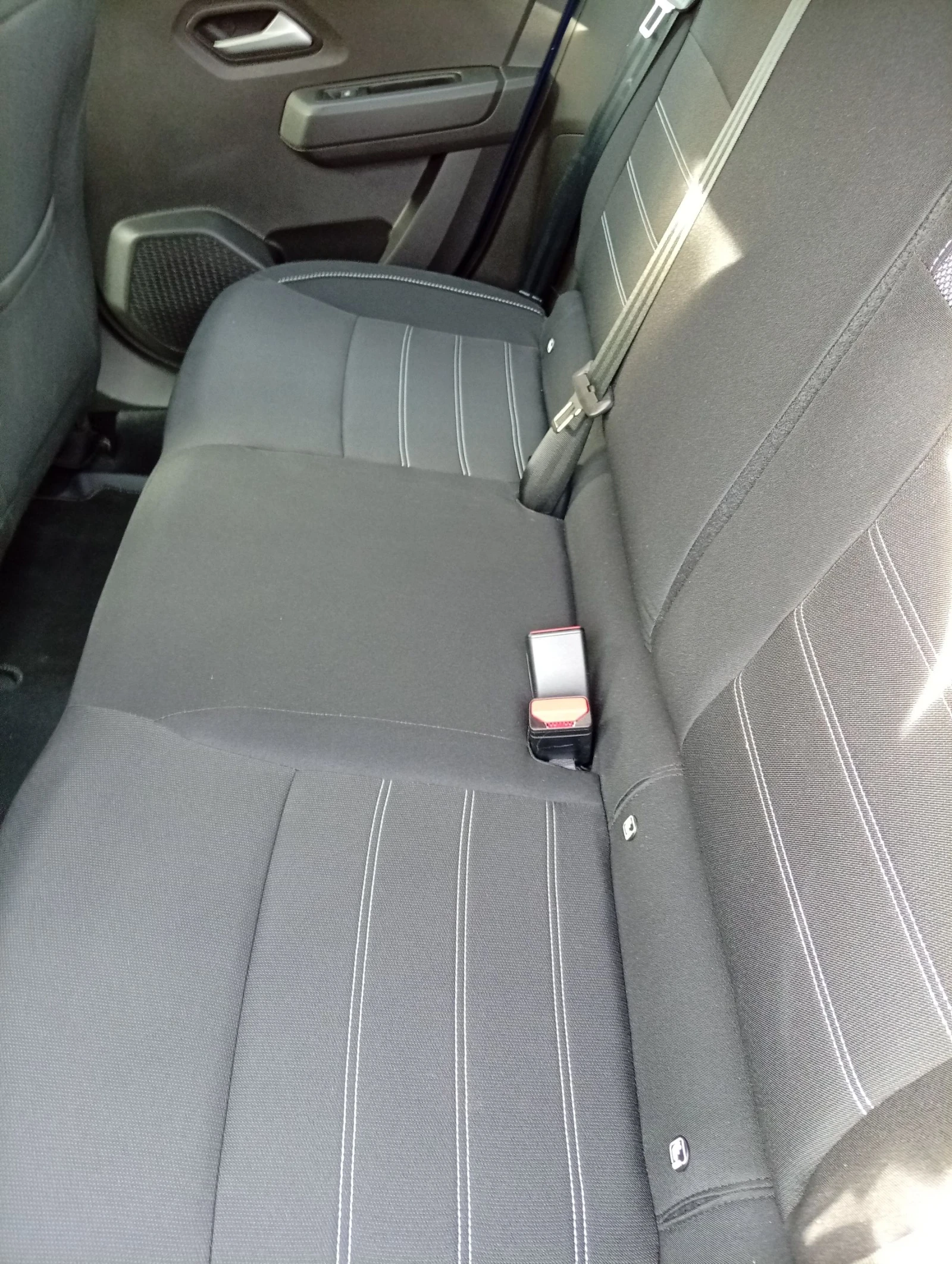 Dacia Sandero   3 1.0 tce 25г  Full, снимка 10 - Автомобили и джипове - 53734849