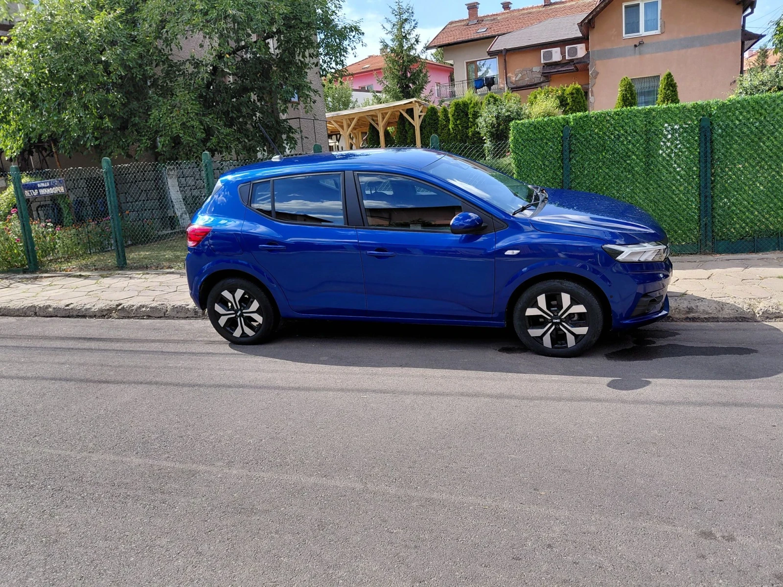 Dacia Sandero   3 1.0 tce 25г  Full, снимка 2 - Автомобили и джипове - 55730901