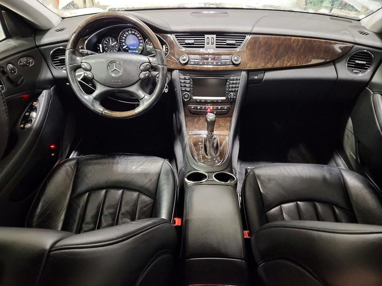 Mercedes-Benz CLS 550 5.5L V8 382кс, снимка 8 - Автомобили и джипове - 54175166