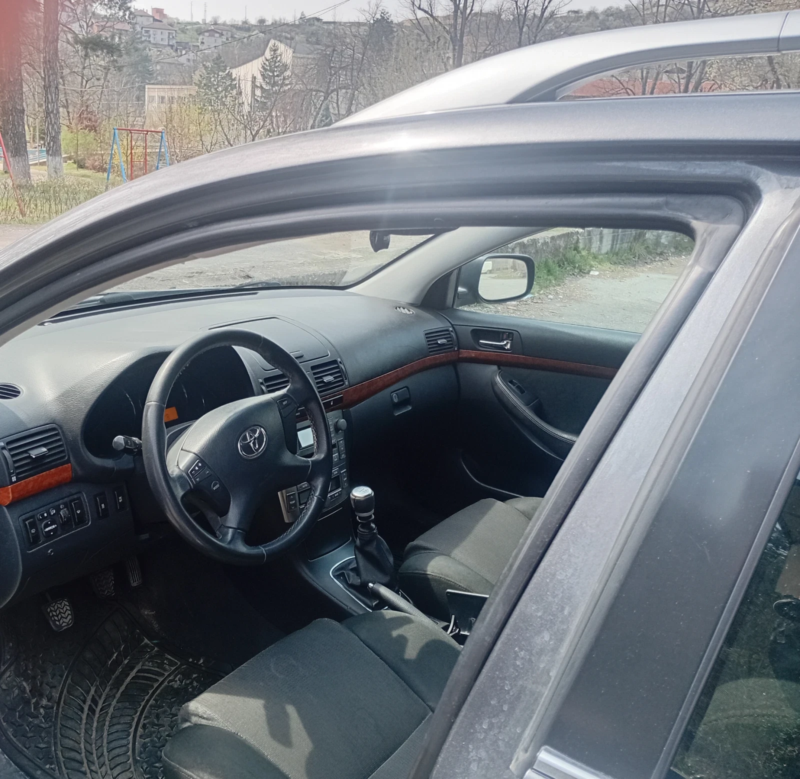 Toyota Avensis, снимка 10 - Автомобили и джипове - 54182437