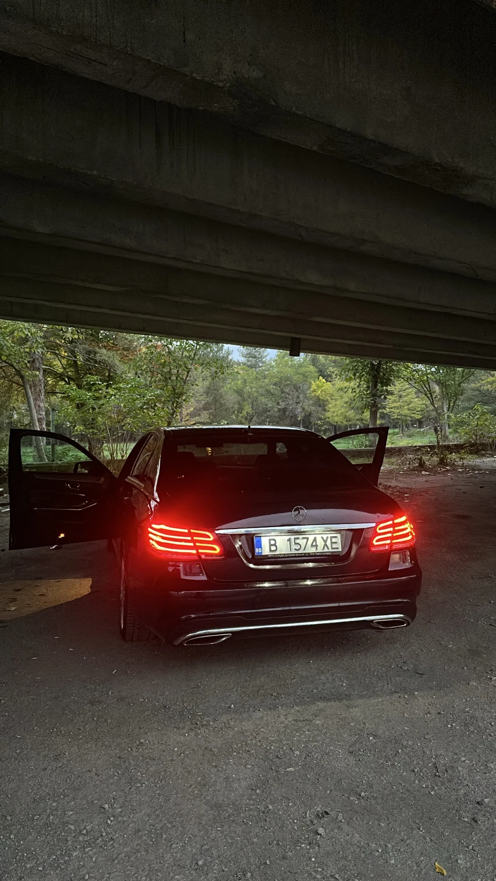 Mercedes-Benz E 220, снимка 6 - Автомобили и джипове - 54245743