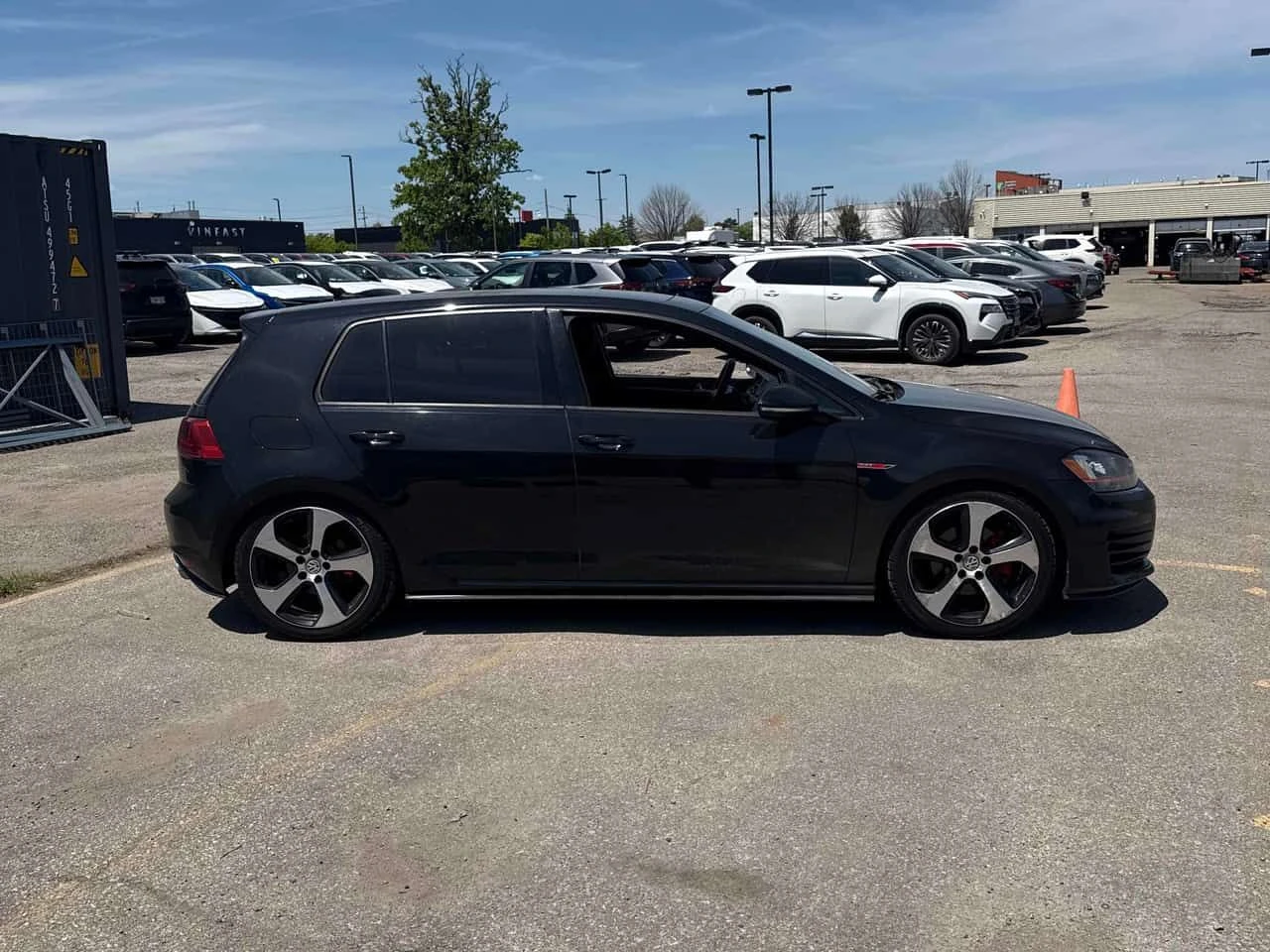 VW Golf GTI | РЪЧКА | ПАНОРАМА | CARFAX | , снимка 3 - Автомобили и джипове - 54755541