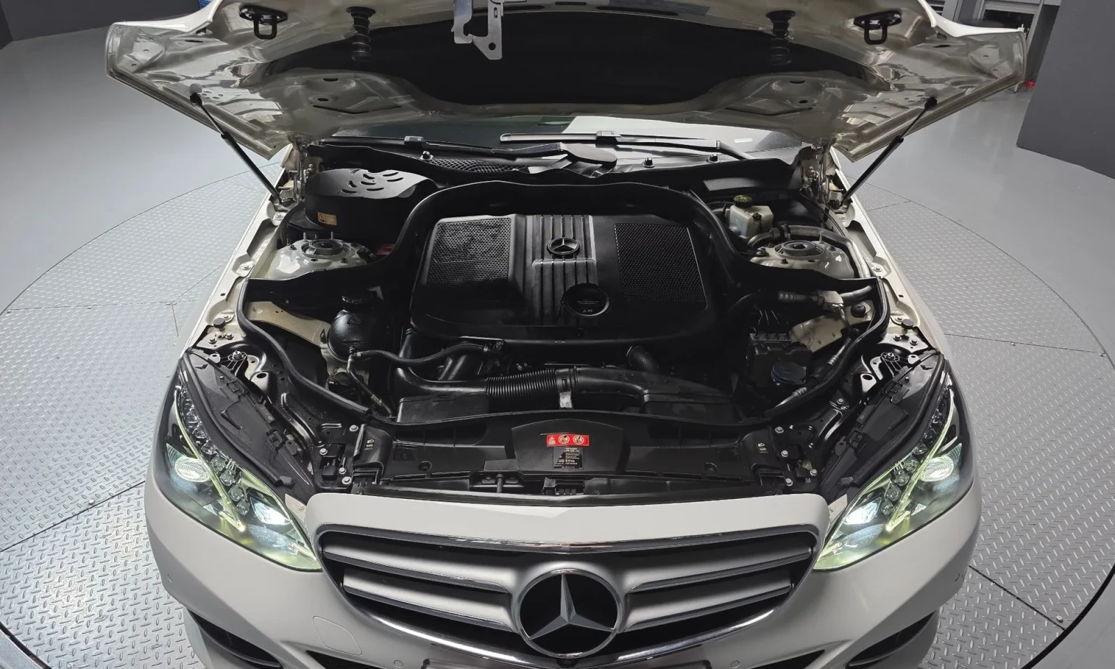 Mercedes-Benz E 250, снимка 6 - Автомобили и джипове - 54772832