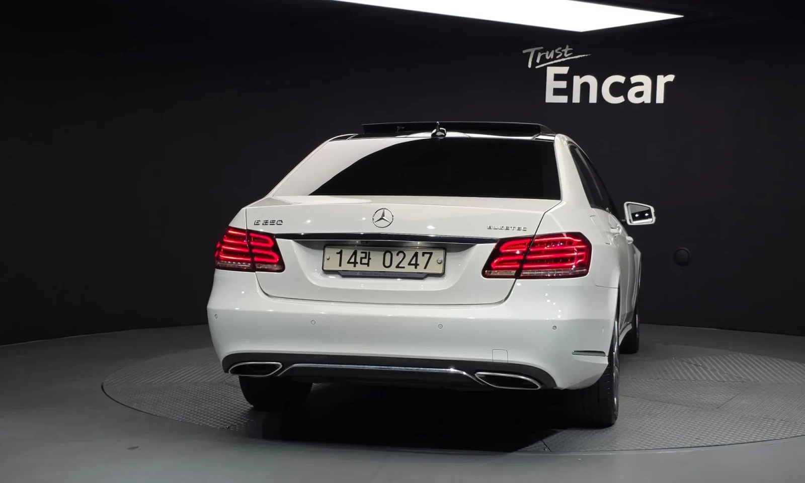 Mercedes-Benz E 250, снимка 4 - Автомобили и джипове - 54772832