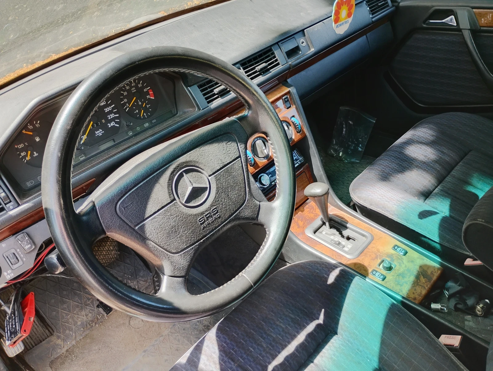 Mercedes-Benz 124, снимка 7 - Автомобили и джипове - 55095491