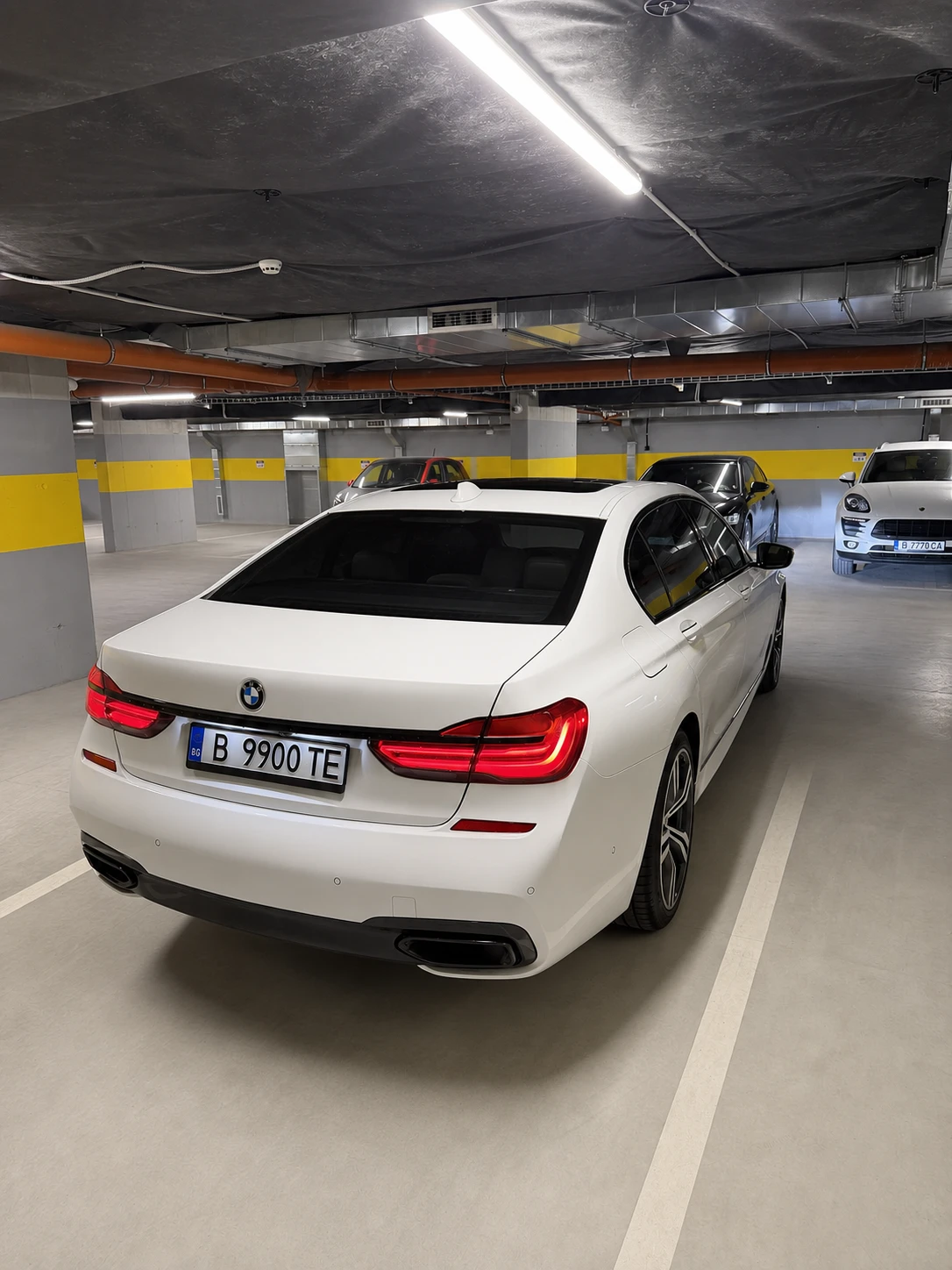 BMW 740 M Pack* Long, снимка 2 - Автомобили и джипове - 55236386