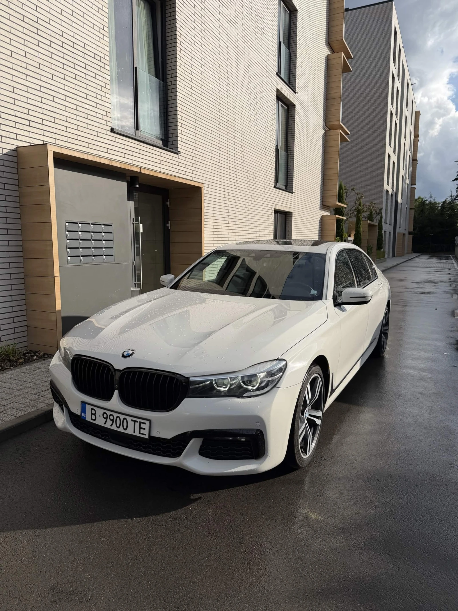 BMW 740 M Pack* Long, снимка 9 - Автомобили и джипове - 55236386