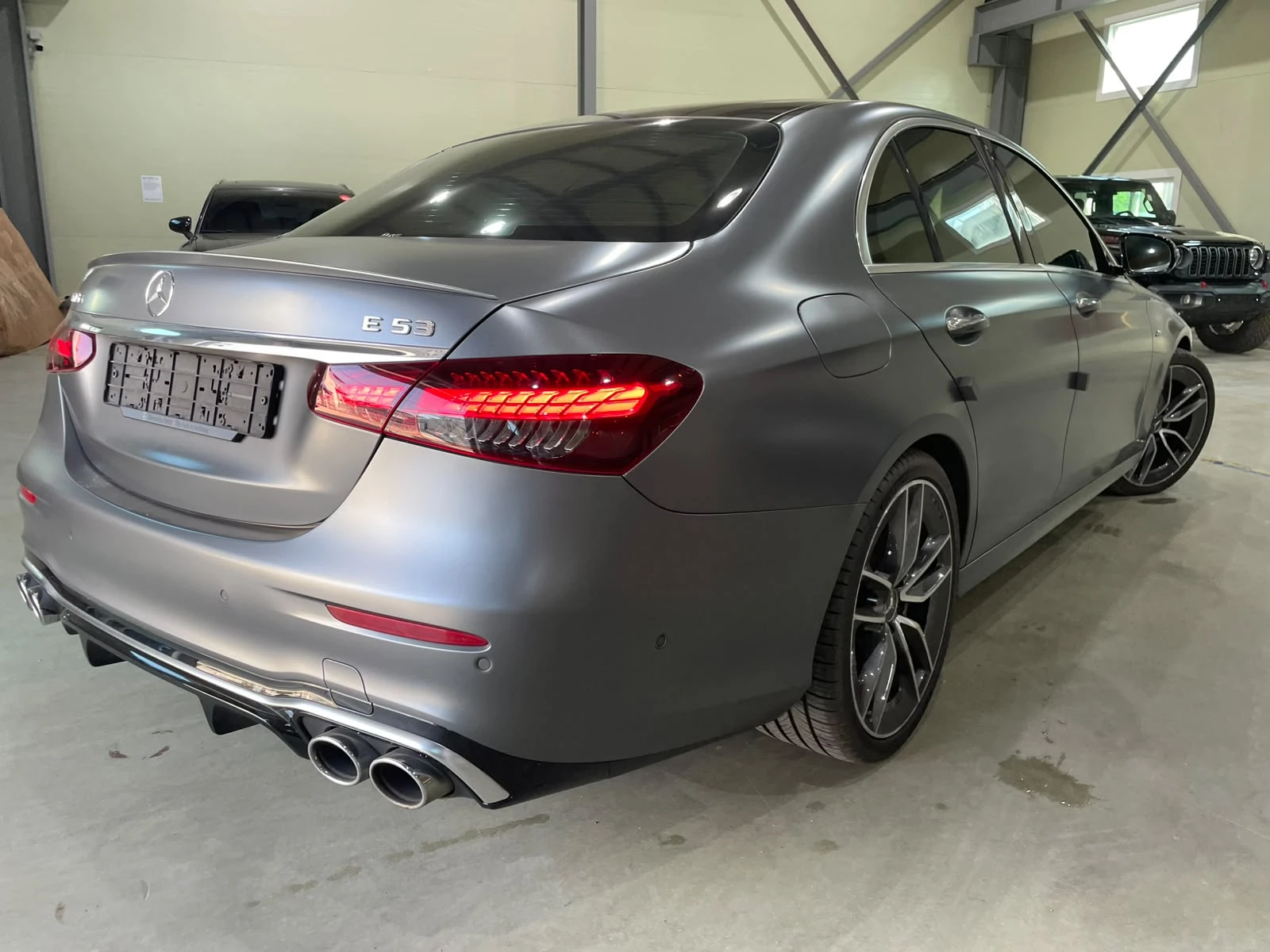 Mercedes-Benz E 53 AMG 4 Matic+ !, снимка 4 - Автомобили и джипове - 55293672