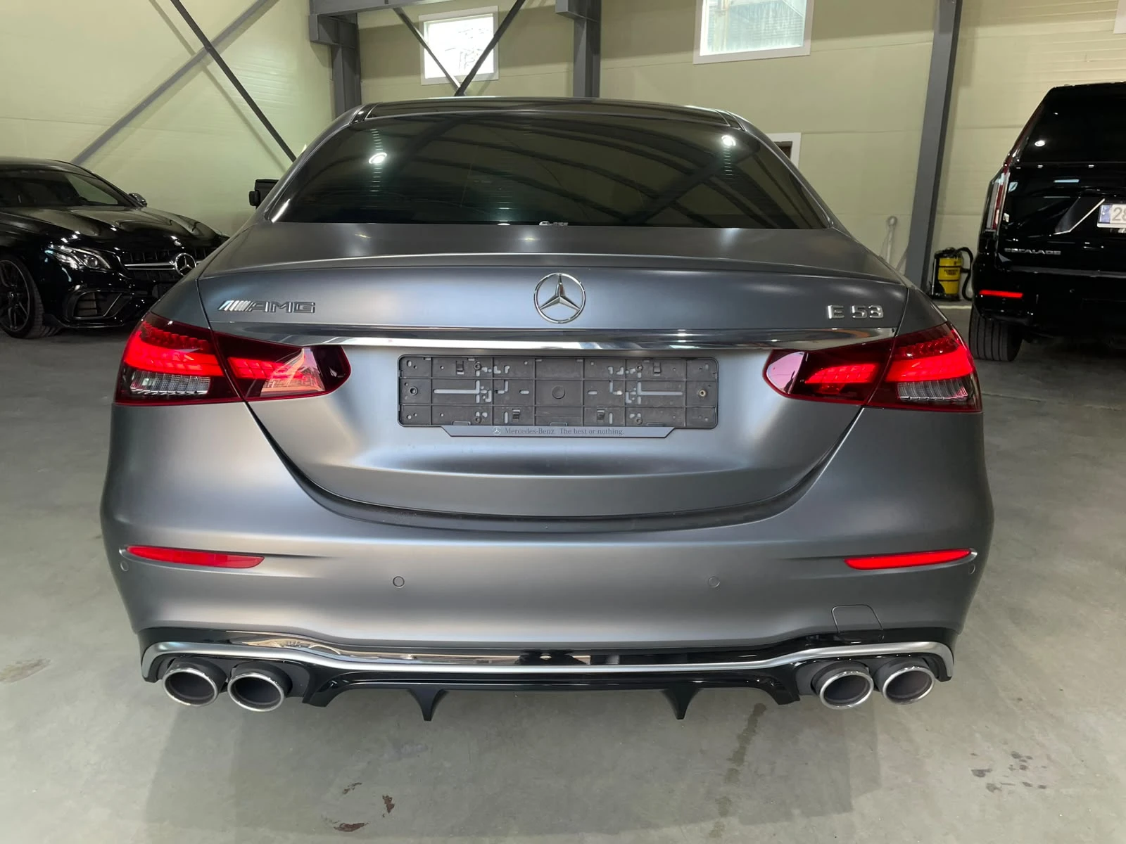 Mercedes-Benz E 53 AMG 4 Matic+ !, снимка 5 - Автомобили и джипове - 55293672