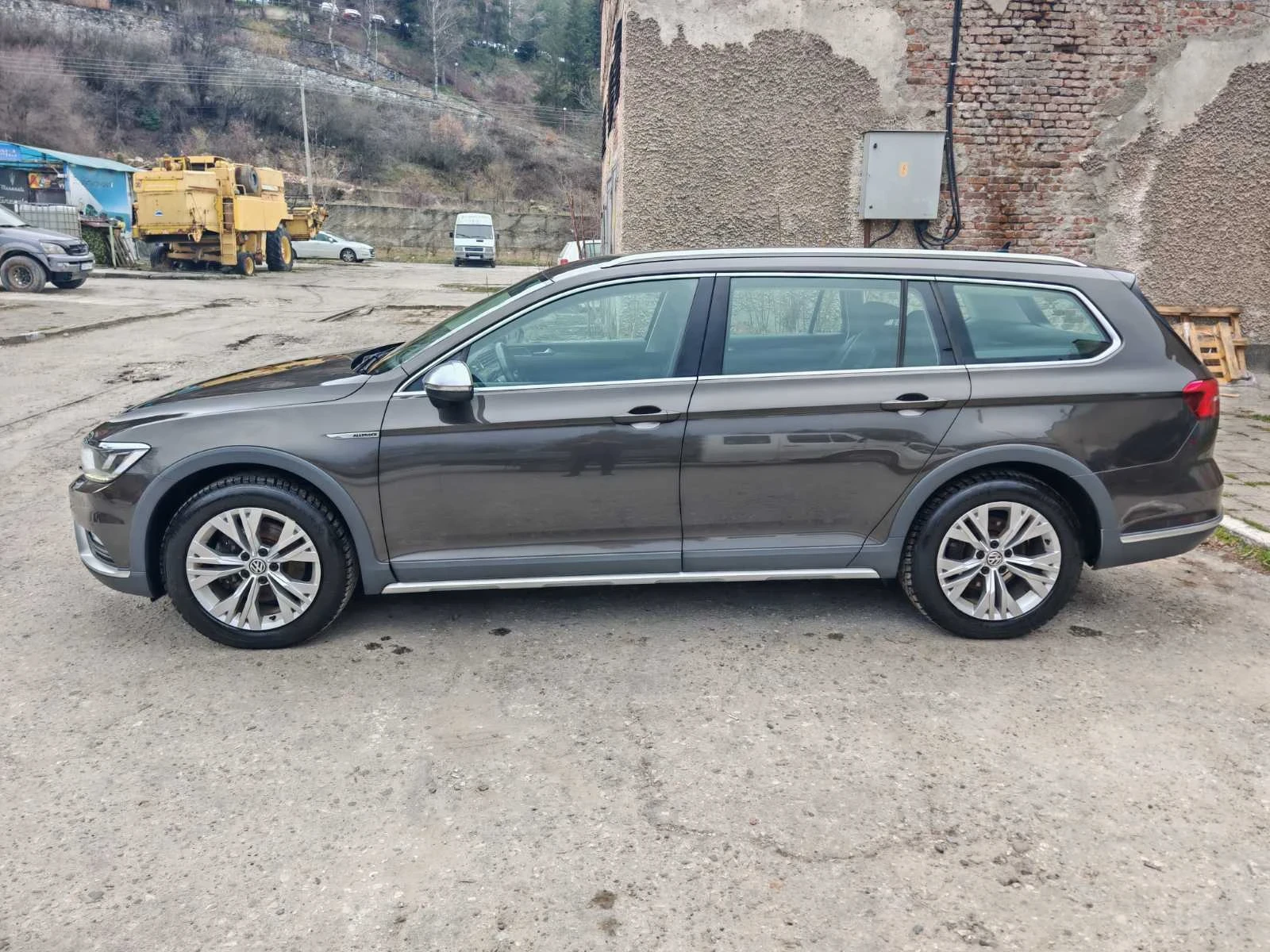 VW Alltrack 2.0, снимка 3 - Автомобили и джипове - 55365977