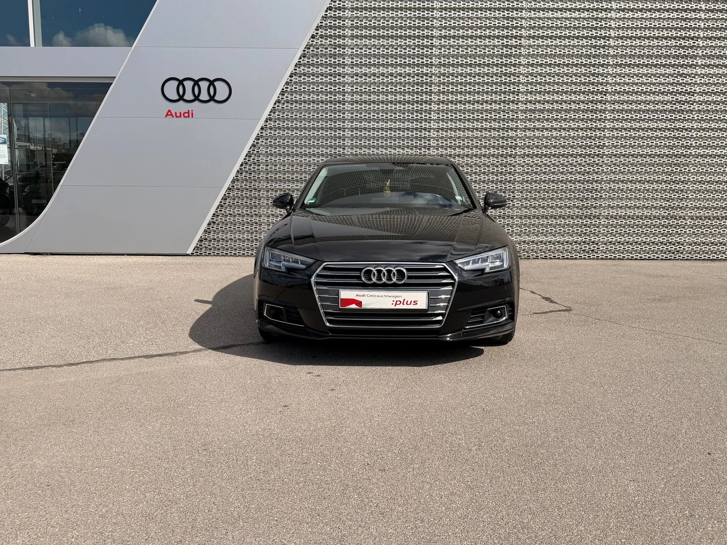 Audi A4, снимка 2 - Автомобили и джипове - 56422145