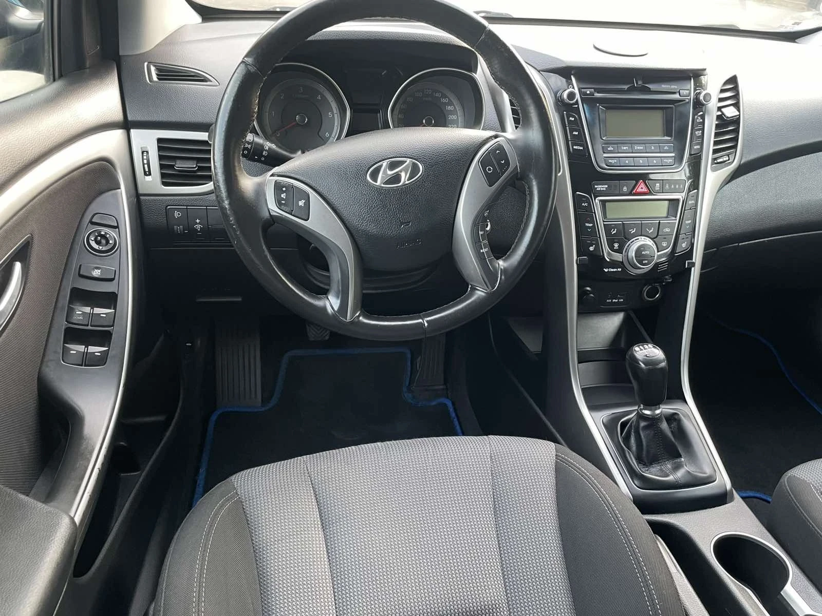 Hyundai I30 1.6 CRDi | Mobile.bg � ����������� 10