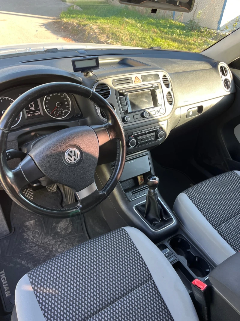 VW Tiguan 2.0 tdi 140 ps common rail, снимка 10 - Автомобили и джипове - 47815986