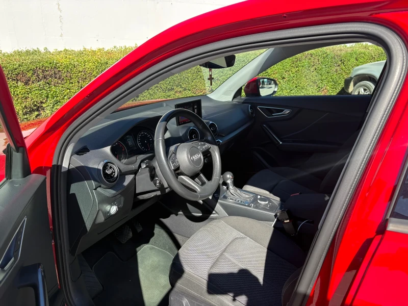 Audi Q2 35 TFSI, снимка 5 - Автомобили и джипове - 52042059