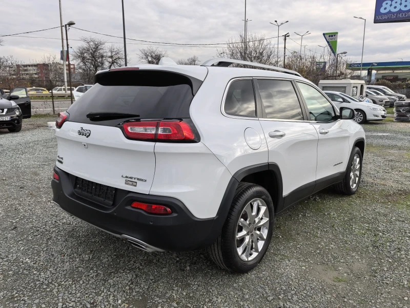 Jeep Cherokee 2.0M-jet 170hp 4WD Active Drive Сервизна История!!, снимка 3 - Автомобили и джипове - 52131464