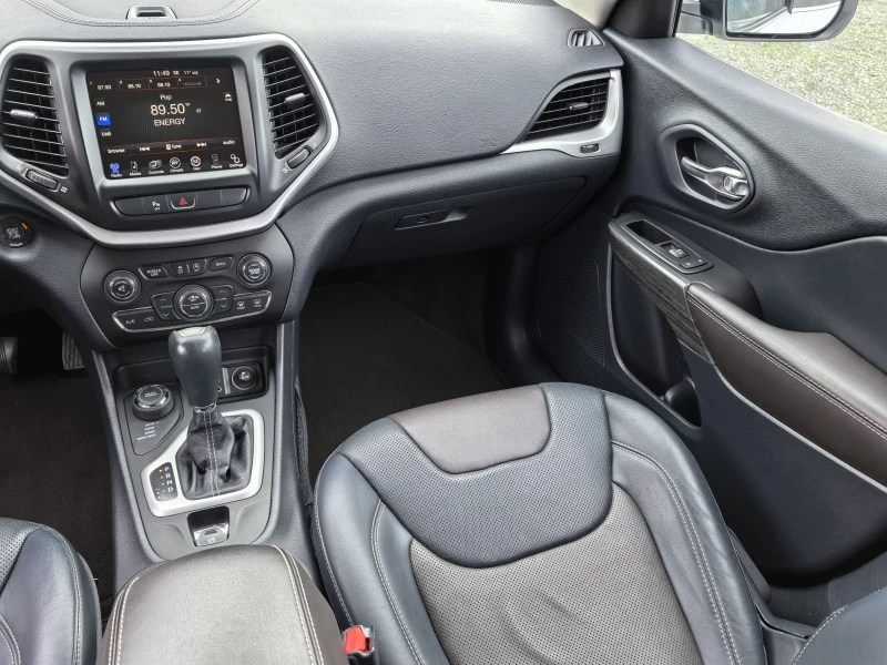 Jeep Cherokee 2.0M-jet 170hp 4WD Active Drive Сервизна История!!, снимка 15 - Автомобили и джипове - 52131464