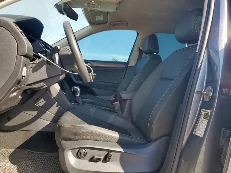 VW Tiguan 2l Volkswagen Se, снимка 7 - Автомобили и джипове - 53353631