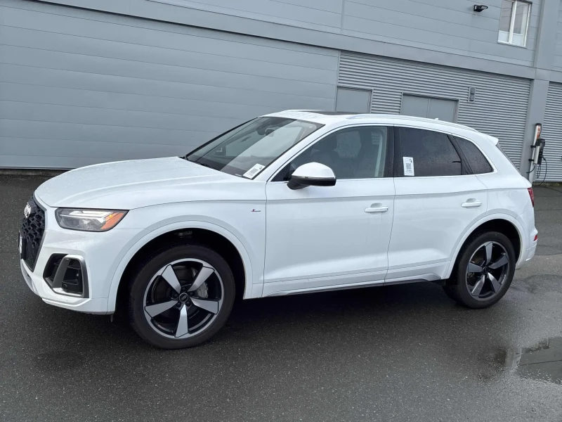 Audi Q5 | PROGRESSIV | PANO| ПОДГРЕВИ| CARFAX+ КЛИП МОТОР, снимка 2 - Автомобили и джипове - 53498772