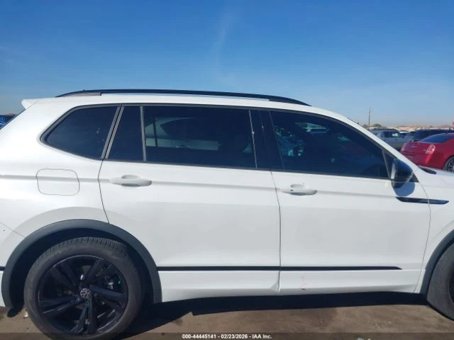 VW Tiguan  SE R-LINE BLACK - изображение 6